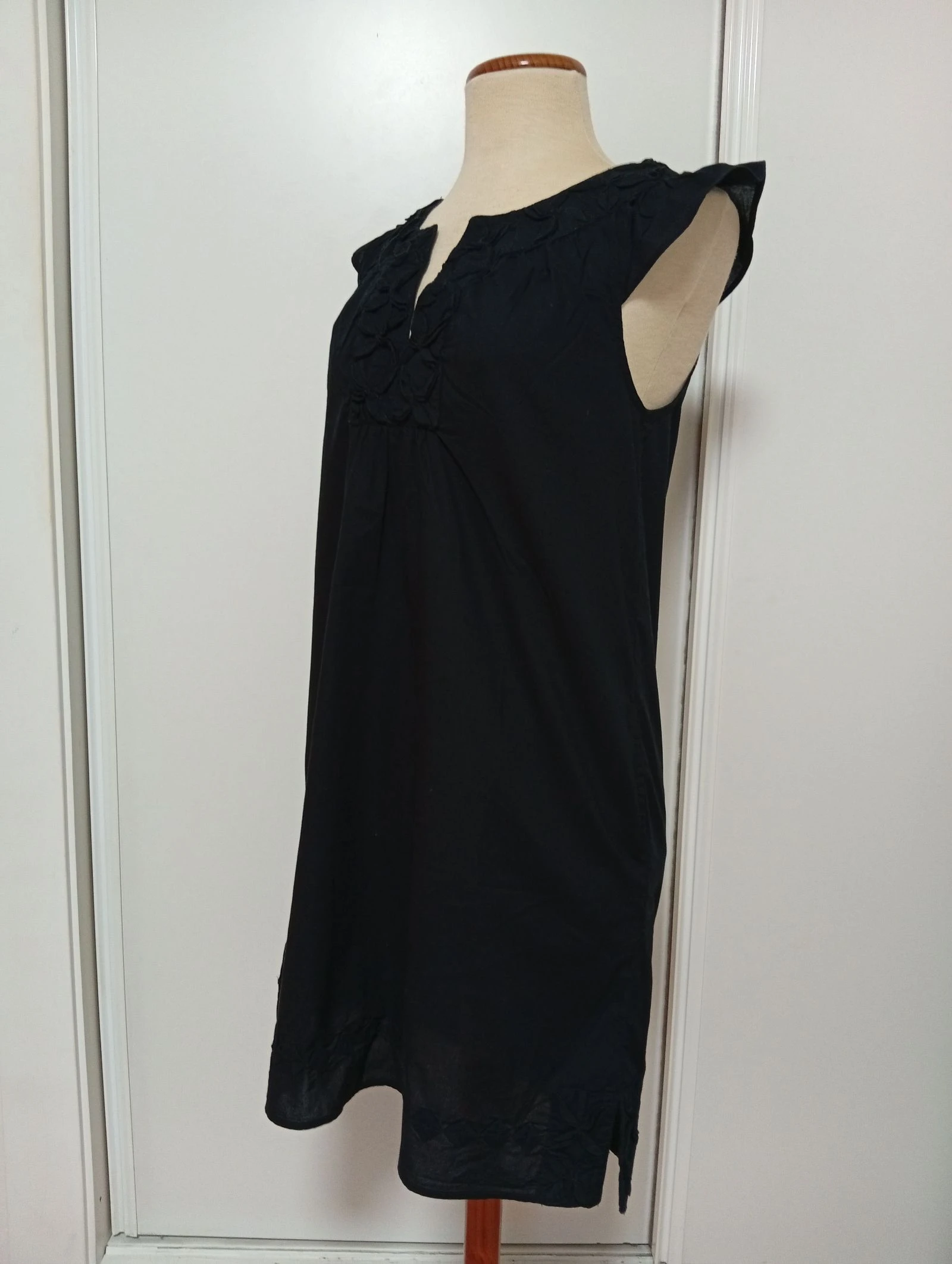 Robe noire sans manches style décontracté – photo 2